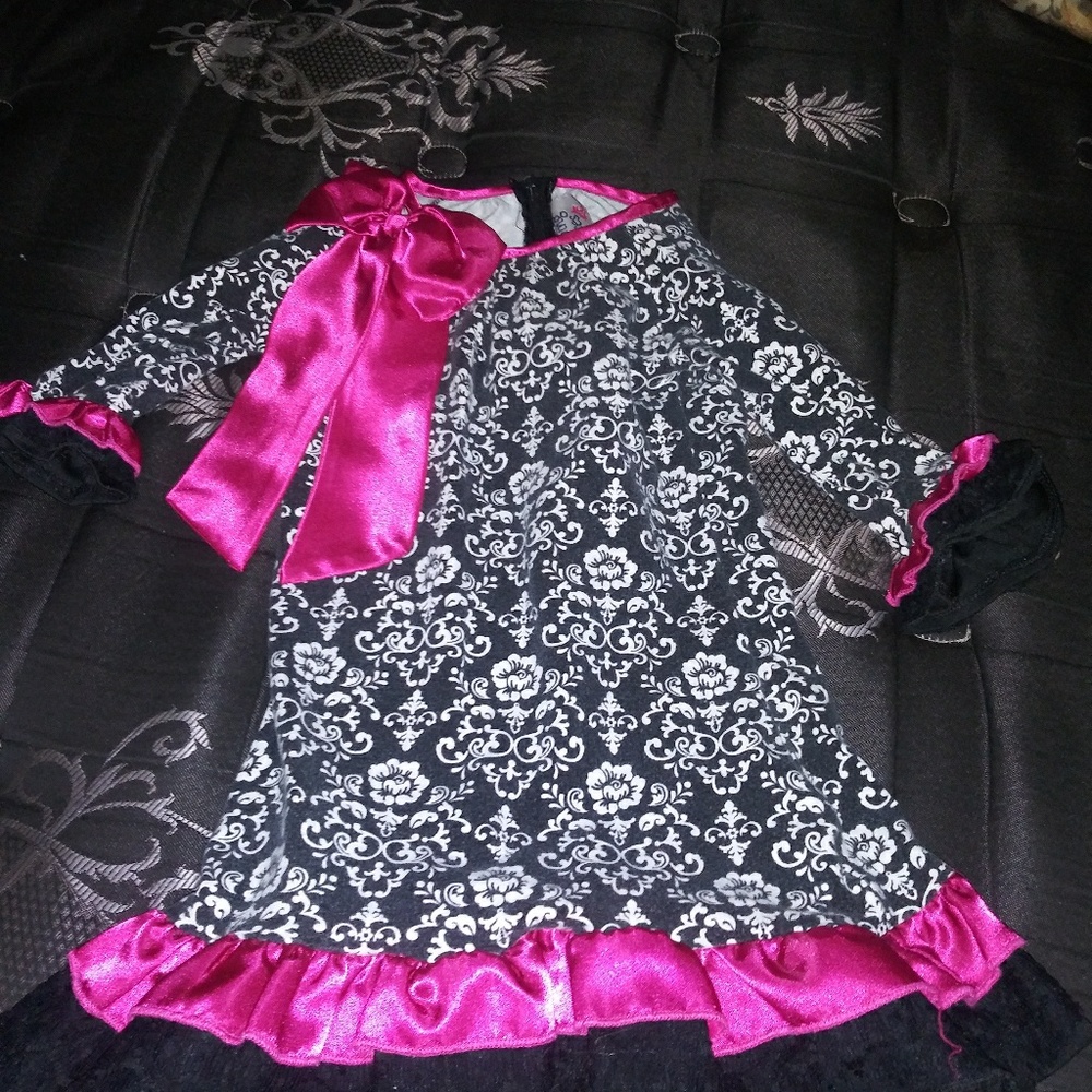 Jumping fences 4t dress